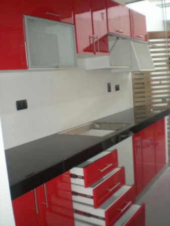 cajones montados sobre corredera metalica telescopica